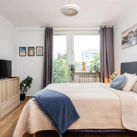 Apartment Raspberry Studio Praga Poludnie Warsaw