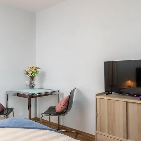 Raspberry Studio Praga Poludnie