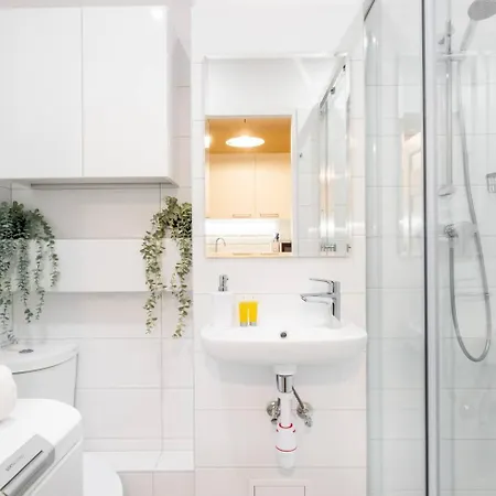 Raspberry Studio Praga Poludnie Apartment *